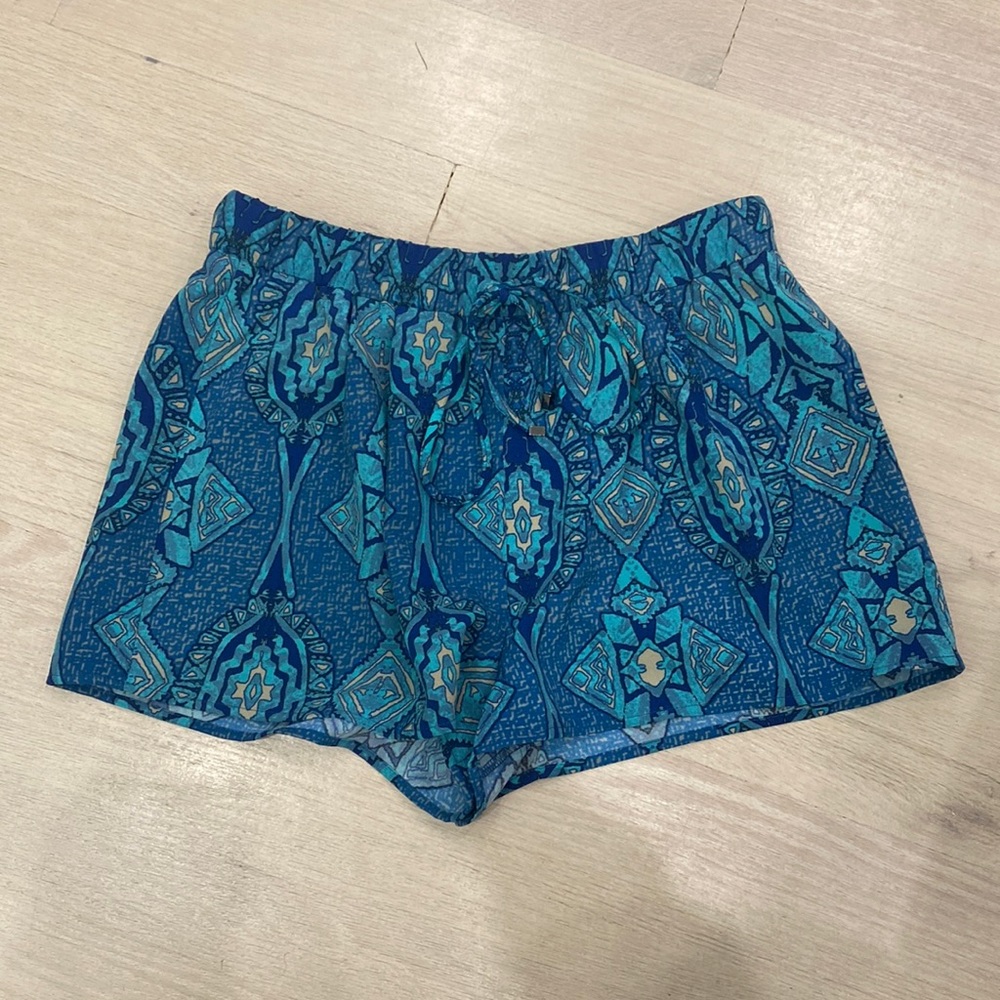 Forever 21 - Patterned Shorts - Small